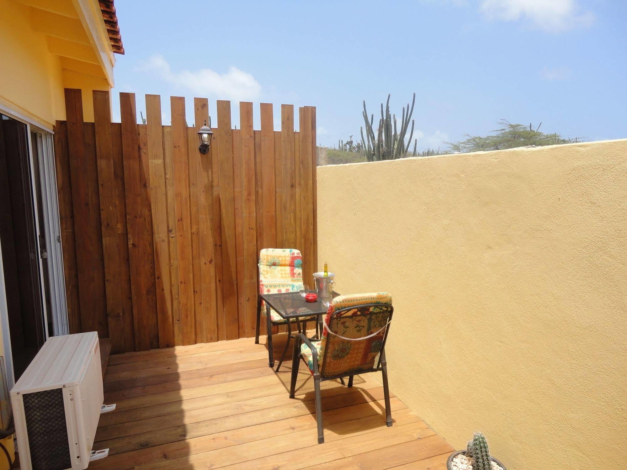 Alta Montana Apartment Noord Ngoại thất bức ảnh